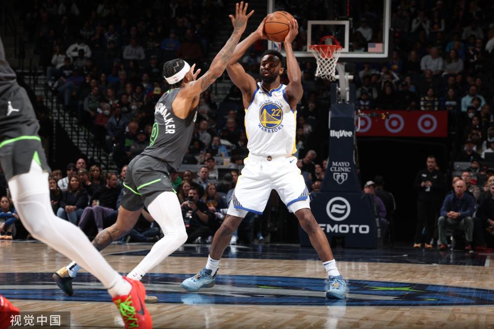 凭借其快速 凭借其快速