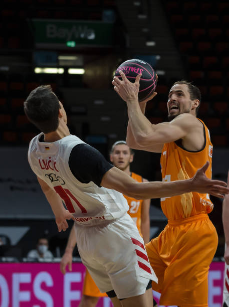 而这一系列 而这一系列