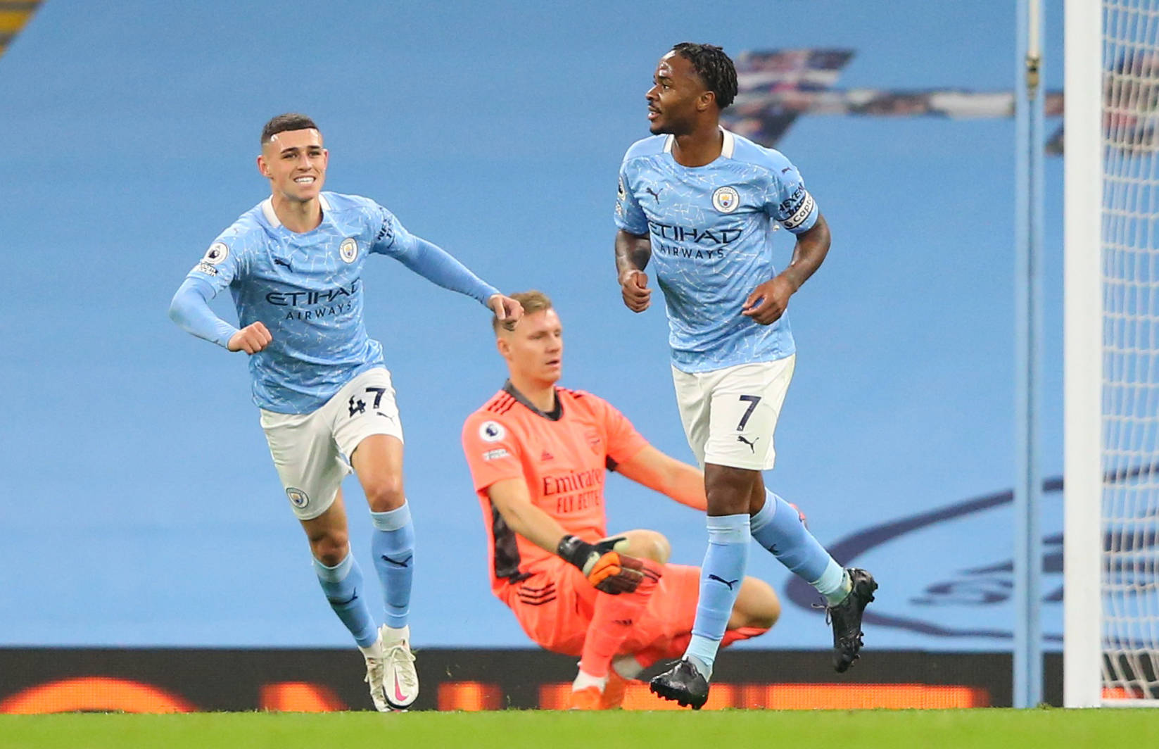 次突击直逼 次突击直逼